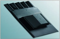 GUTTA Střešní větrací komplet černá